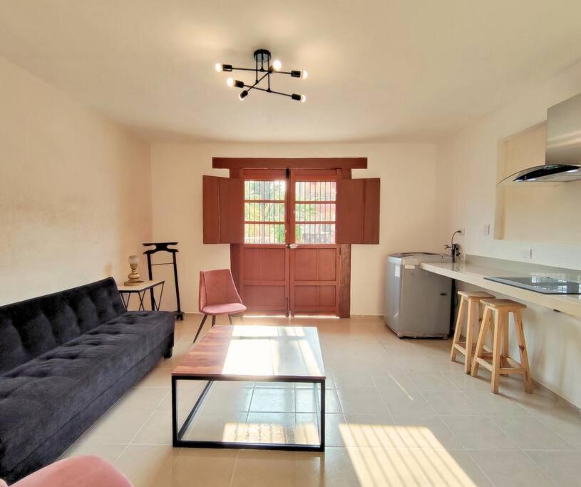 Апартаменты Casa Colibri Con Alberca En El Centro Мерида Экстерьер фото